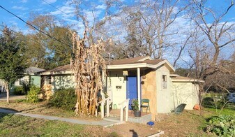 1121 Bennett St in Tallahassee, FL - Building Photo