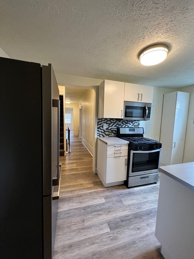 property at 1408 Fernleaf St