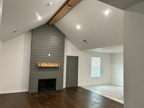 4600 Lincoln St in Harrah, OK - Foto de edificio - Building Photo