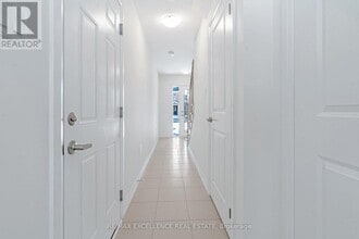 12 Hine Rd in Brantford, ON - Building Photo - Building Photo