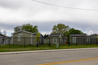 The Cottages by Siena Francis House in Omaha, NE - Foto de edificio - Building Photo