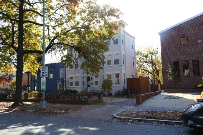 815 K St NE