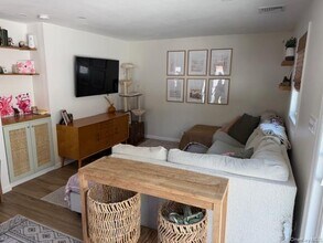 10 Hollingsworth Pl in Centereach, NY - Building Photo - Building Photo