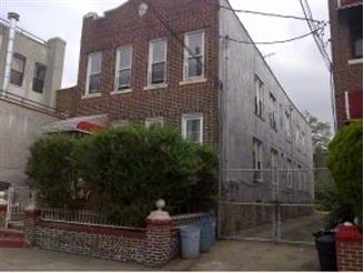 633 Alabama Ave in Brooklyn, NY - Building Photo