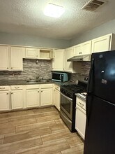 5115 Balkin St in Houston, TX - Building Photo - Building Photo