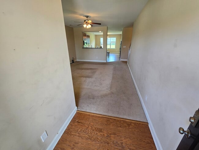 property at 47 Kentucky Derby Ln