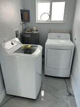 3300 SW 127th Ave in Miami, FL - Building Photo - Building Photo