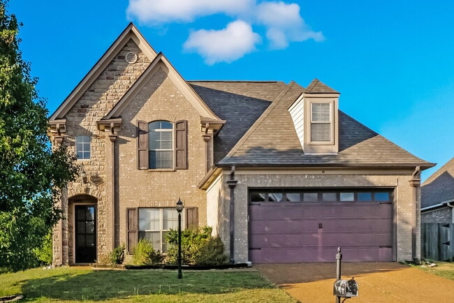 property at 15 Willow Springs Ln