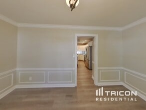 748 Bergquist Dr in Ballwin, MO - Building Photo - Building Photo