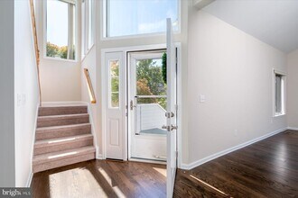 1100 Paca Dr in Edgewater, MD - Building Photo - Building Photo