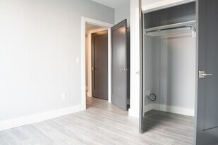 380 Western Ave, Unit 22A in Boston, MA - Building Photo
