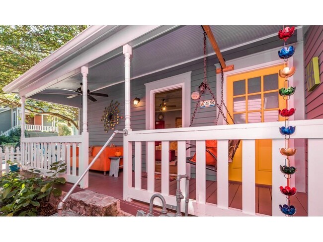 property at 139 Savannah St SE