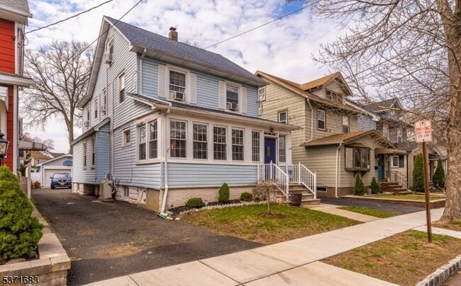 property at 154 Dalton St