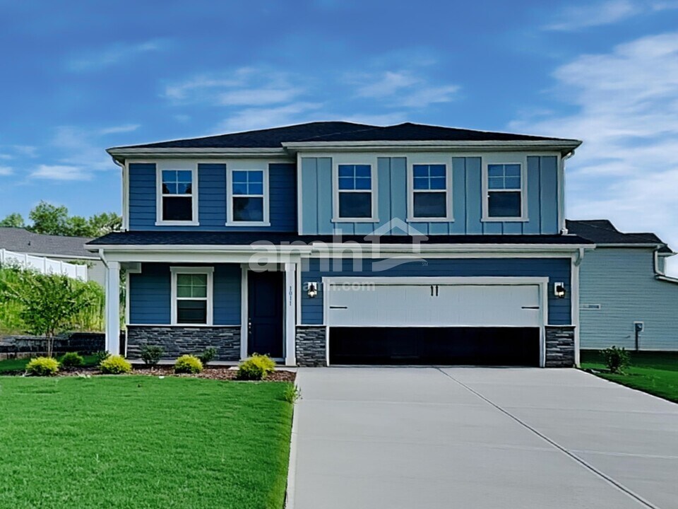 1011 Bevington Dr in Indian Trail, NC - Building Photo