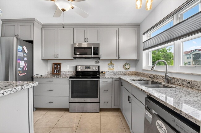 2016 S Federal Hwy in Boynton Beach, FL - Building Photo - Building Photo