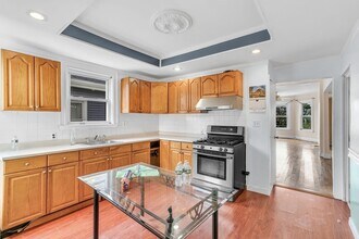 43 Bradley St in Somerville, MA - Building Photo - Building Photo