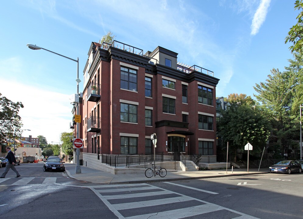 Euclid Flats in Washington, DC - Building Photo