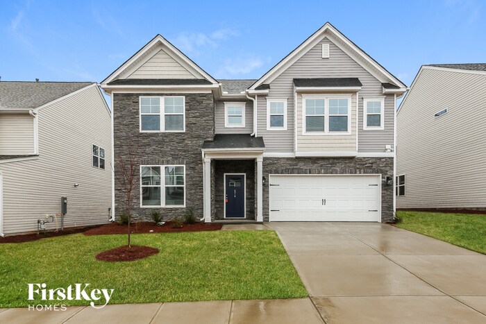 574 Hillpark Ln in Greer, SC - Building Photo