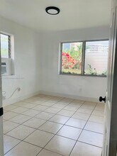 16651 NE 20th Ave-Unit -1 in North Miami Beach, FL - Building Photo - Building Photo