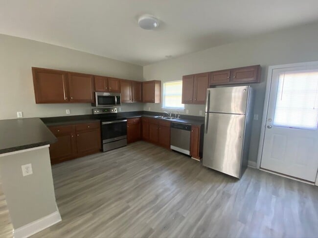 106 Bonielane Dr in Statesboro, GA - Building Photo - Building Photo