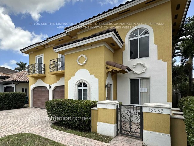 15533 SW 13th Terrace in Miami, FL - Foto de edificio - Building Photo