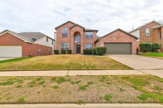 2723 Excalibur Dr in Grand Prairie, TX - Building Photo - Building Photo