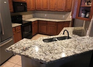 16300 Vicki Dr in Oklahoma City, OK - Building Photo - Building Photo