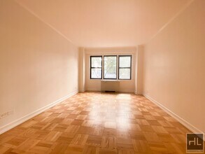 EAST 63 STREET in New York, NY - Building Photo - Building Photo