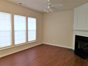 115 Brentfield Loop in Morrisville, NC - Building Photo - Building Photo