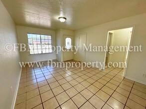 1211 Old Bardwell Rd-Unit -B in Ennis, TX - Building Photo - Building Photo