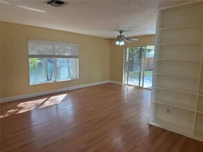 5112 SW 87th Ave in Cooper City, FL - Building Photo - Building Photo
