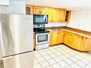 423 W Jefferson St, Unit C in Media, PA - Building Photo - Building Photo