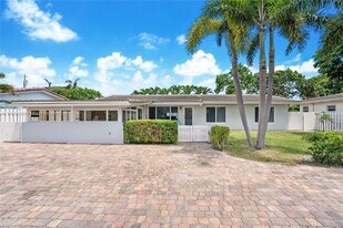 1633 SE 5th Ct in Deerfield Beach, FL - Building Photo