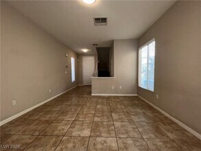 8159 Golden Flowers St in Las Vegas, NV - Building Photo - Building Photo