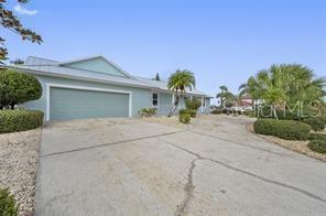 817 Chipaway Dr in Apollo Beach, FL - Building Photo - Building Photo