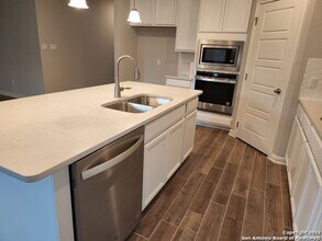 26063 Scenic Crst Blvd in Boerne, TX - Building Photo - Building Photo