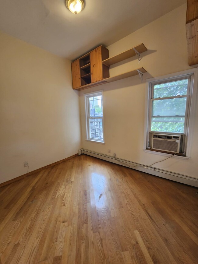 73 Palisade Ave-Unit -3 in Jersey City, NJ - Building Photo - Building Photo