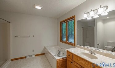 1702 Briery Rd in Farmville, VA - Building Photo - Building Photo