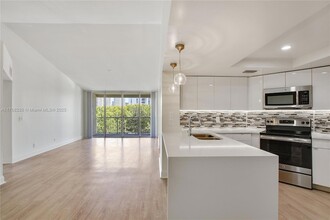 3605 NE 207th St, Unit 1314 in Miami, FL - Building Photo - Building Photo