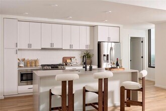 1081 Juniper St NE in Atlanta, GA - Building Photo - Building Photo