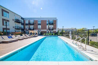 Park 205 in Park Ridge, IL - Foto de edificio - Building Photo