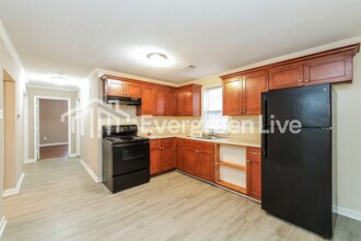 3621 Vanuys Rd in Memphis, TN - Building Photo - Building Photo