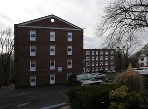 Valley Greene Apartments in Philadelphia, PA - Foto de edificio - Building Photo