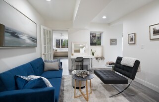 129 Webster St in Boston, MA - Building Photo