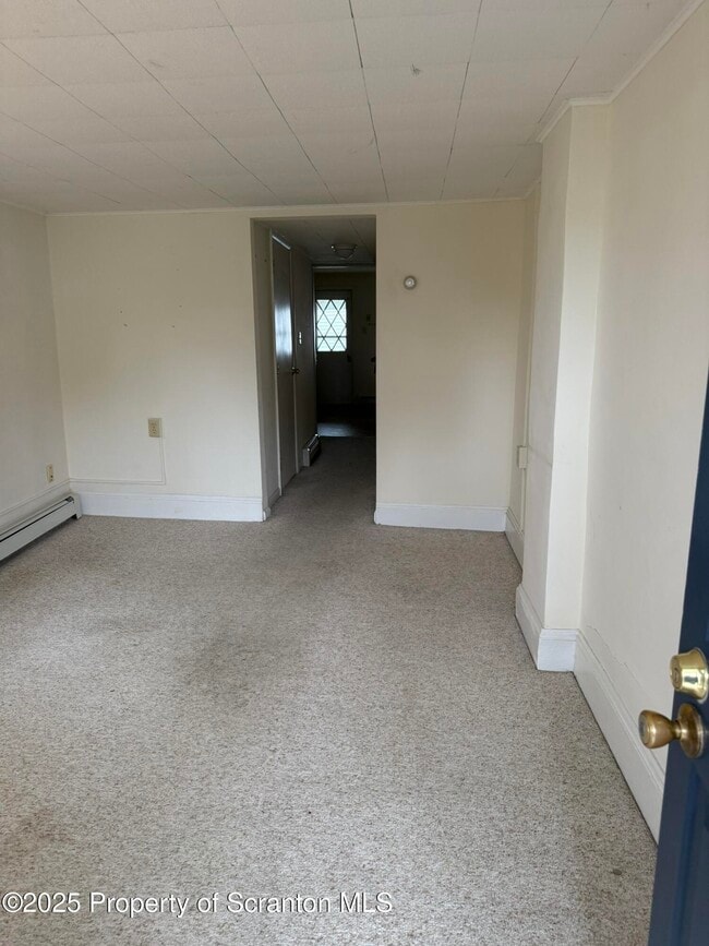 204 Jackson St in Olyphant, PA - Building Photo - Building Photo