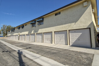 Villa Placentia in Placentia, CA - Building Photo - Building Photo