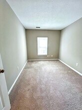 1524 Township Cir in Raleigh, NC - Foto de edificio - Building Photo