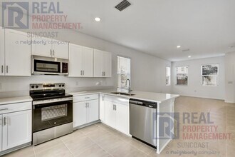 8700 Daybreak St in Sarasota, FL - Building Photo - Building Photo