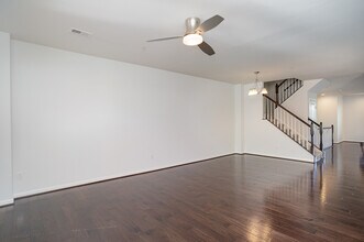 25890 Racing Sun Dr in Aldie, VA - Building Photo - Building Photo