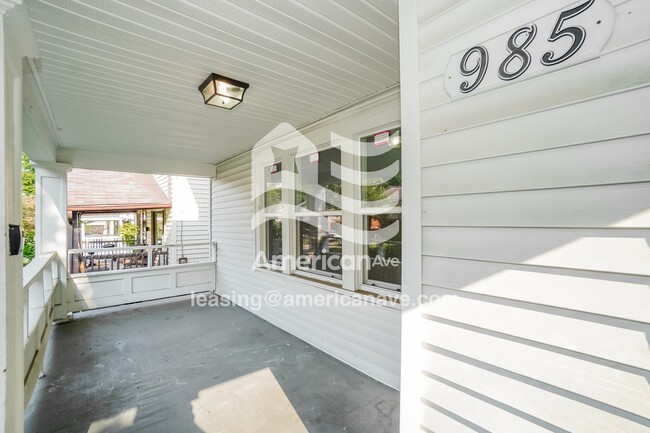 985 Delia Ave in Akron, OH - Building Photo - Building Photo